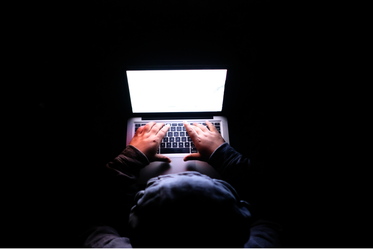 Rischi esposizioni minori online insegnanti di danza